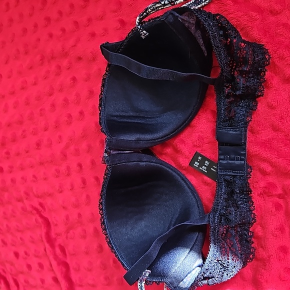 Mediterranean Print/Tile 32B Navy Burgandy & Blue Secret Possesions Nwot bow - Picture 5 of 6